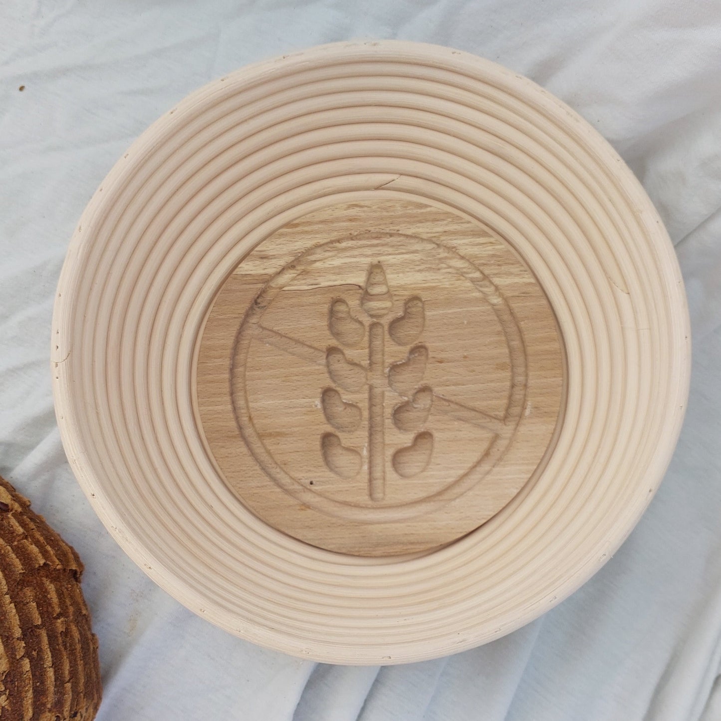 Glutenfreie Holzscheibe durchgestrichene Ähre groß